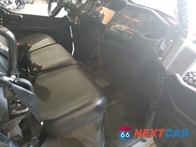 Piąte zdjęcie samochodu w środku: 2023 HONDA SXS1000 M6D VIN:1HFVE0812P4003141 - miniatura