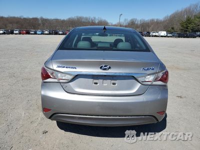 Zdjęcie 6 z 14 samochodu: 2012 HYUNDAI SONATA HYBRID VIN:KMHEC4A48CA045204 - miniatura