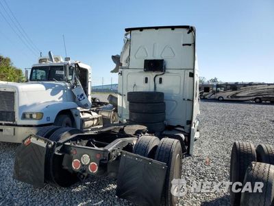Czwarte zdjęcie samochodu z boku: 2022 FREIGHTLINER CASCADIA 126 VIN:3AKJHHDR9NSNX9562 - miniatura
