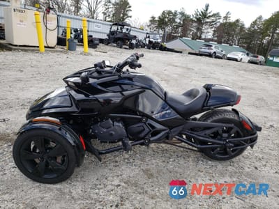 Trzecie zdjęcie samochodu z tyłu: 2022 CAN-AM SPYDER ROADSTER F3-S VIN:2BXRDDD24NV000425 - miniatura
