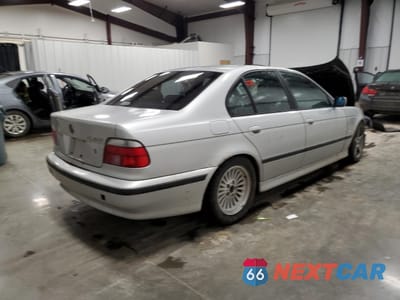 Trzecie zdjęcie samochodu z tyłu: 2000 BMW 540 I VIN:WBADN5348YGC94927 - miniatura