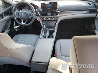 Zdjęcie 8 z 13 samochodu: 2018 HONDA ACCORD LX VIN:1HGCV1F1XJA141577 - miniatura
