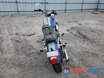 Czwarte zdjęcie samochodu z boku: 2009 HARLEY-DAVIDSON XL1200 C VIN:1HD1CT3139K410499 - miniatura
