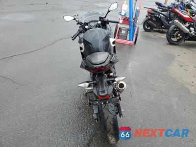 Czwarte zdjęcie samochodu z boku: 2018 KAWASAKI EX400 VIN:JKAEXKH12JDA12085 - miniatura