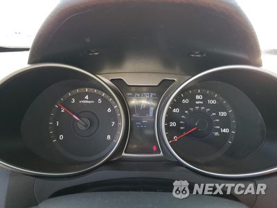 Zdjęcie 9 z 15 samochodu: 2013 HYUNDAI VELOSTER VIN:KMHTC6AD4DU118071 - miniatura