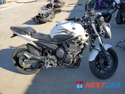 2009 YAMAHA FZ6 R JYARJ18E49A000354 - główne zdjęcie licytacji z USA - miniatura
