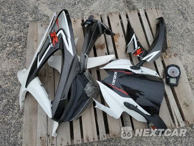 Zdjęcie 8 z 9 samochodu: 2009 SUZUKI GSX-R600 VIN:JS1GN7EA192105751 - miniatura
