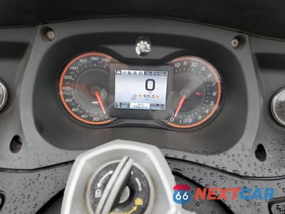 Zdjęcie 7 z 9 samochodu: 2012 CAN-AM SPYDER ROADSTER RT-LTD VIN:2BXJBDC12CV000318 - miniatura