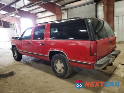 Drugie zdjęcie samochodu z przodu: 1999 CHEVROLET SUBURBAN K1500 VIN:1GNFK16RXXJ511212 - miniatura