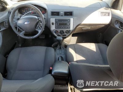 Zdjęcie 8 z 12 samochodu: 2007 FORD FOCUS ZX5 VIN:1FAHP37N97W323963 - miniatura