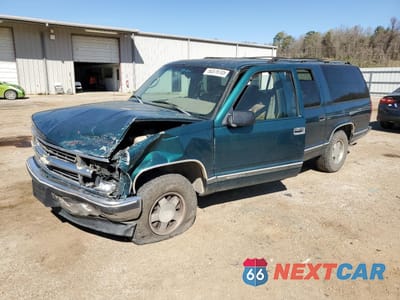 1995 CHEVROLET SUBURBAN C1500 3GNEC16K3SG115127 - główne zdjęcie licytacji z USA - miniatura