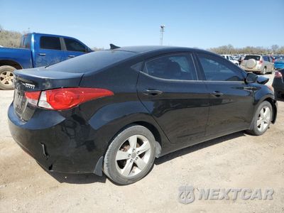 Trzecie zdjęcie samochodu z tyłu: 2013 HYUNDAI ELANTRA GLS VIN:KMHDH4AE4DU853409 - miniatura