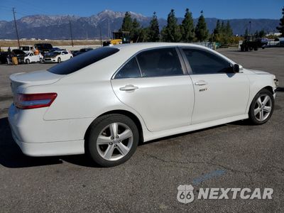 Trzecie zdjęcie samochodu z tyłu: 2011 TOYOTA CAMRY BASE VIN:4T1BF3EKXBU741363 - miniatura