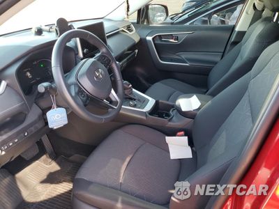 Zdjęcie 7 z 13 samochodu: 2024 TOYOTA RAV4 XLE VIN:JTMRWRFV5RD267346 - miniatura