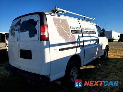 Trzecie zdjęcie samochodu z tyłu: 2015 CHEVROLET EXPRESS G2500 VIN:1GCWGFCF6F1240357 - miniatura