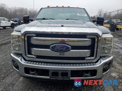 Piąte zdjęcie samochodu w środku: 2015 FORD F250 SUPER DUTY VIN:1FT7X2A66FEA85818 - miniatura