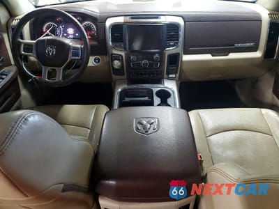 Zdjęcie 8 z 12 samochodu: 2016 RAM 1500 LARAMIE 3.0L V6 TDSL CREW CAB VIN:1C6RR7VM2GS226161 - miniatura