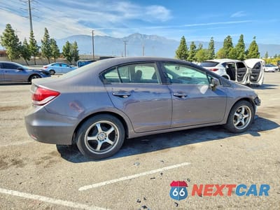 Trzecie zdjęcie samochodu z tyłu: 2015 HONDA CIVIC LX VIN:19XFB2F58FE262383 - miniatura