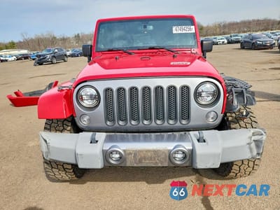 Piąte zdjęcie samochodu w środku: 2014 JEEP WRANGLER UNLIMITED SPORT VIN:1C4BJWDG3EL182086 - miniatura