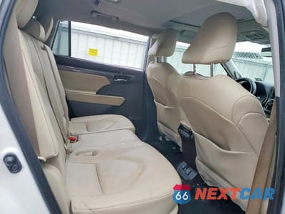 Zdjęcie 11 z 12 samochodu: 2021 TOYOTA HIGHLANDER LIMITED VIN:5TDDZRBH7MS094380 - miniatura