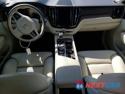 Zdjęcie 8 z 12 samochodu: 2020 VOLVO XC60 T5 INSCRIPTION VIN:YV4102RL4L1473229 - miniatura