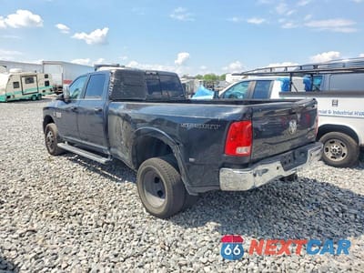 Trzecie zdjęcie samochodu z tyłu: 2018 RAM 3500 SLT VIN:3C63RRHL6JG401224 - miniatura