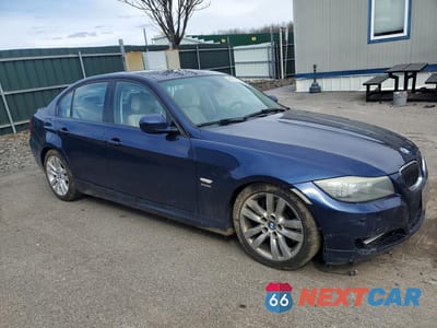 Czwarte zdjęcie samochodu z boku: 2011 BMW 335 XI VIN:WBAPL5C54BA921304 - miniatura