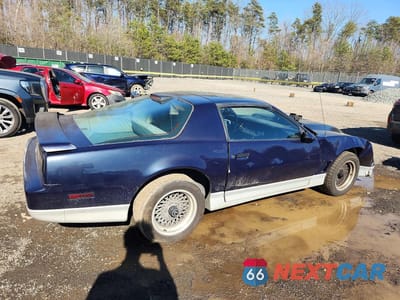Trzecie zdjęcie samochodu z tyłu: 1986 PONTIAC FIREBIRD TRANS AM VIN:1G2FW87H5GN213059 - miniatura