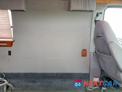 Zdjęcie 11 z 13 samochodu: 2004 FORD ECONOLINE E250 VAN VIN:1FDNE24L84HA08860 - miniatura