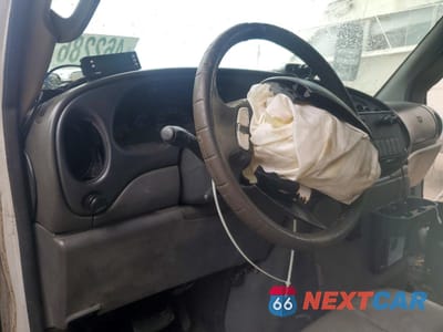Zdjęcie 8 z 14 samochodu: 2003 FORD E450 SHUTTLE BUS VIN:1FDWE45FX3HB18719 - miniatura