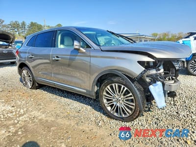 Czwarte zdjęcie samochodu z boku: 2017 LINCOLN MKX RESERVE VIN:2LMPJ8LR7HBL24206 - miniatura