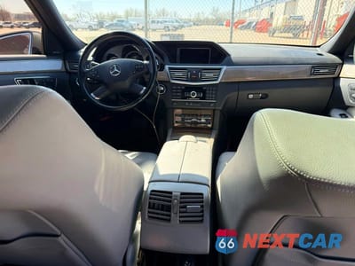 Zdjęcie 9 z 10 samochodu: 2011 MERCEDES-BENZ E 350 BLUETEC VIN:WDDHF2EB9BA450370 - miniatura