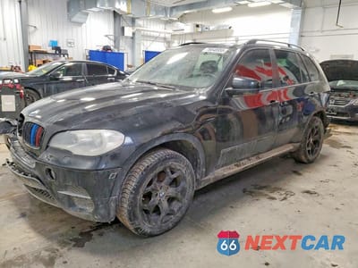 2013 BMW X5 XDRIVE35I 5UXZV4C59D0B18806 - główne zdjęcie licytacji z USA - miniatura