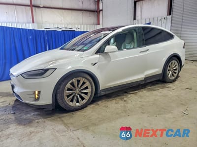 2017 TESLA MODEL X 5YJXCDE29HF043692 - główne zdjęcie licytacji z USA - miniatura