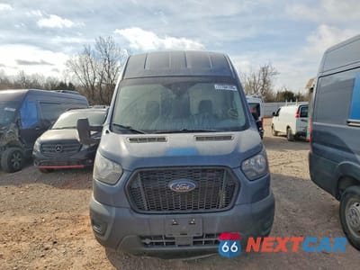 Piąte zdjęcie samochodu w środku: 2021 FORD TRANSIT 250 DELIVERY VAN VIN:1FTBR3X8XMKA76802 - miniatura