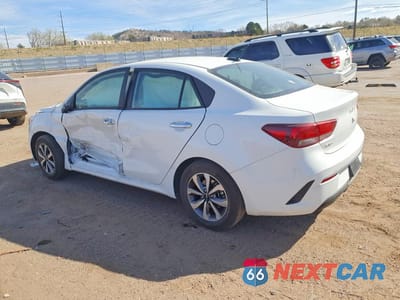 Drugie zdjęcie samochodu z przodu: 2023 KIA RIO S VIN:3KPA24AD2PE602777 - miniatura