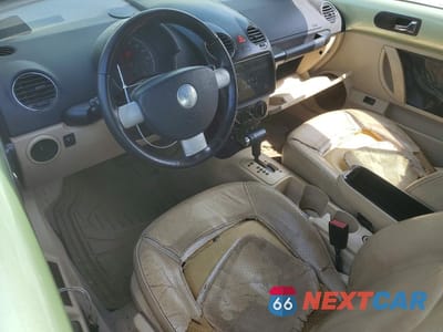 Zdjęcie 8 z 13 samochodu: 2007 VOLKSWAGEN NEW BEETLE CONVERTIBLE OPTION PACKAGE 2 VIN:3VWSF31Y77M400431 - miniatura