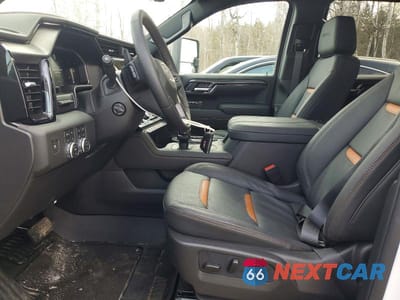 Zdjęcie 7 z 12 samochodu: 2026 GMC SIERRA K1500 AT4 VIN:3GTUUEEL5TG220241 - miniatura