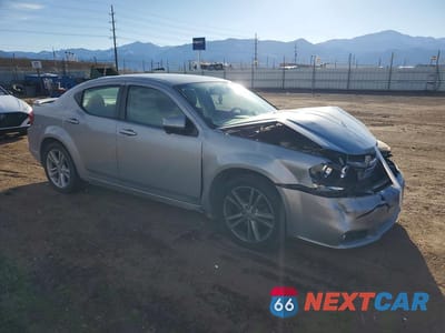 Czwarte zdjęcie samochodu z boku: 2013 DODGE AVENGER SXT VIN:1C3CDZCB5DN653634 - miniatura