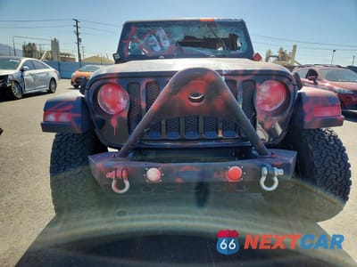 Piąte zdjęcie samochodu w środku: 2018 JEEP WRANGLER UNLIMITED SPORT VIN:1C4HJXDG7JW137824 - miniatura