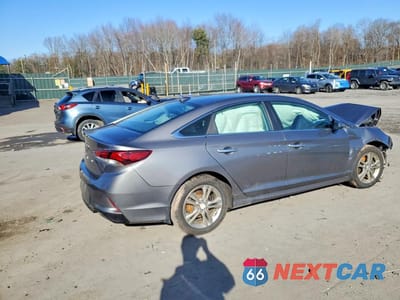 Trzecie zdjęcie samochodu z tyłu: 2019 HYUNDAI SONATA SEL VIN:5NPE34AF0KH809110 - miniatura