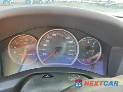 Zdjęcie 9 z 11 samochodu: 2004 PONTIAC GRAND PRIX GTP VIN:2G2WR544241367992 - miniatura