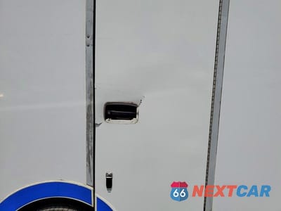 Zdjęcie 11 z 13 samochodu: 2020 FORD TRANSIT DELIVERY TRUCK VIN:1FDBW5Z80LKB07485 - miniatura