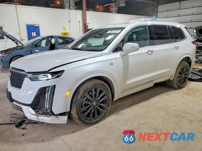 2025 CADILLAC XT6 LUXURY 1GYKPBR44SZ159716 - główne zdjęcie licytacji z USA - miniatura