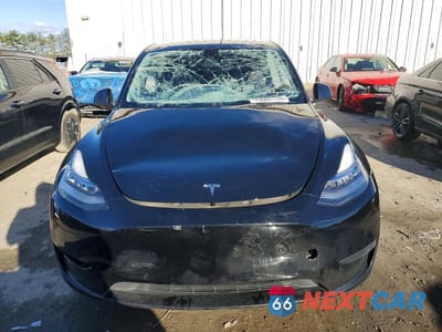 Piąte zdjęcie samochodu w środku: 2022 TESLA MODEL Y VIN:7SAYGDEE6NA014407 - miniatura