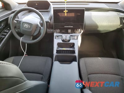 Zdjęcie 8 z 14 samochodu: 2025 TOYOTA BZ4X XLE VIN:JTMABACA0SA091941 - miniatura