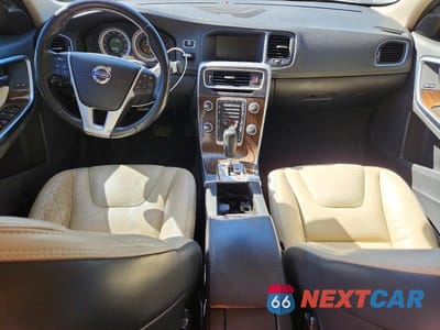 Zdjęcie 8 z 11 samochodu: 2012 VOLVO S60 T5 VIN:YV1622FS8C2091479 - miniatura