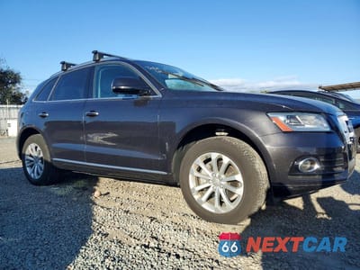 Czwarte zdjęcie samochodu z boku: 2017 AUDI Q5 PREMIUM VIN:WA1C2AFP7HA055403 - miniatura