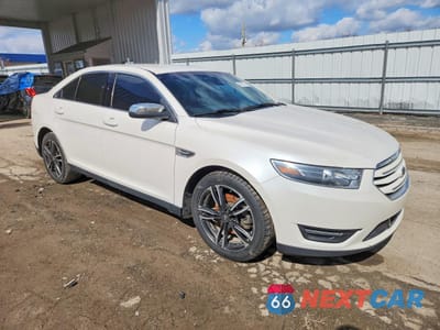 Czwarte zdjęcie samochodu z boku: 2017 FORD TAURUS LIMITED VIN:1FAHP2F8XHG113356 - miniatura