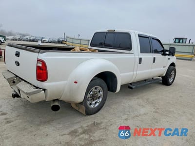 Trzecie zdjęcie samochodu z tyłu: 2000 FORD F350 SUPER DUTY VIN:1FTWW32F5YEB67464 - miniatura